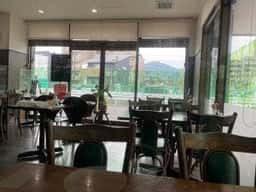 ベーカリー＆カフェ シュシュ