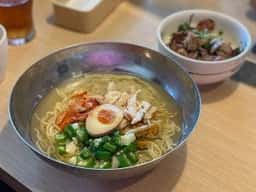 ガスト 長野古牧店