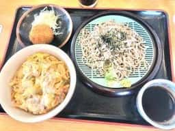山田うどん 北中店