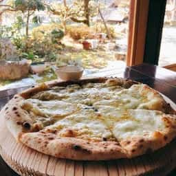 茅葺レストハウス さとや