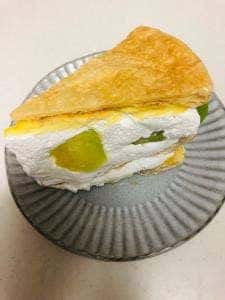 ベーカリーヤクワ