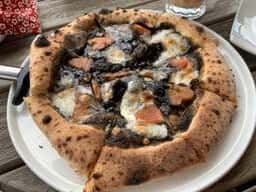 PIZZA DINING Richwaru