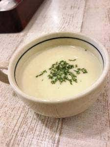 ハンバーグレストラン スロウス