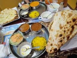 ガガル 園生町本店