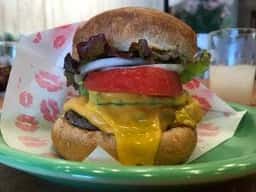 TEDDY'S BIGGER BURGERS ピエリ守山店