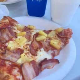 コストコホールセール フードコート 金沢シーサイド店