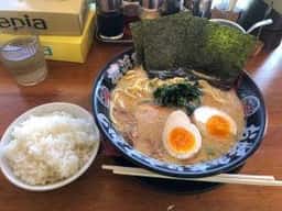 横浜家系ラーメン 辻田家 石橋店