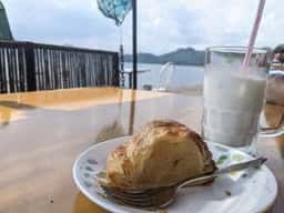 十和田湖マリンブルー