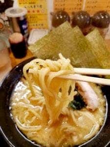 横浜家系ラーメン 一門家 大街道店