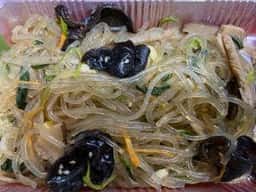 昭和ホルモン亭 秦家