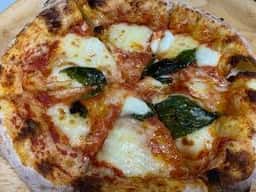 ピッツェリア ピノ イゾラ ウエスタ