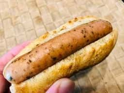 ソーセージとパンの店 MONJI