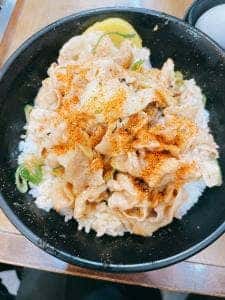 伝説のすた丼屋 与野駅前店