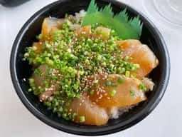 魚丼 川崎大師店
