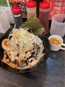 油そば 春日亭 西新宿店