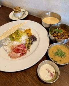 シャンディニバスカフェ