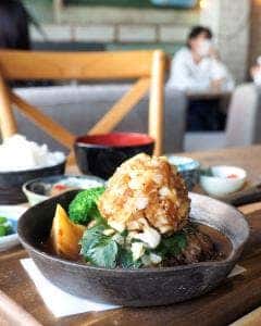 おに 炉端テラス