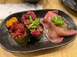 和牛炙り寿司酒場 肉笑門-NIKUEMON- 今池本店