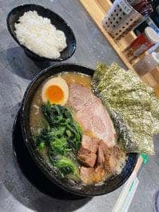 家系ラーメン 桜家