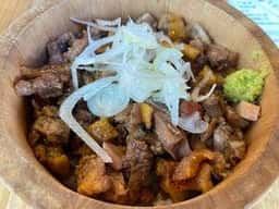 ビストロ炭焼肉酒場 チキンレッグ 吉祥寺店