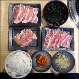 焼肉 みなほっ しんきん牛一頭買い