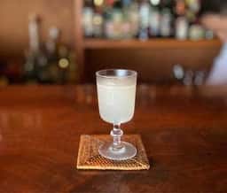 Bar d