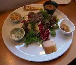 クーリルージュ