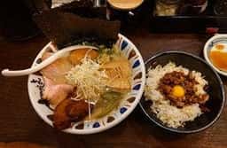 七志 大倉山店