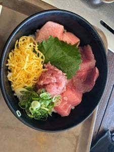 浜丼食堂 黒潮市場