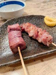 焼き鳥 もつ焼き 青山