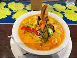 ラーメンビストロアンドバー ナバホホワイト