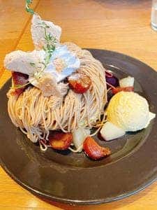 Lion CAFE