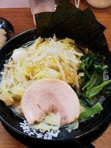 横浜家系ラーメン 町田商店 横浜駅前店