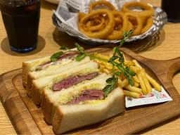 カフェ&ビアレストラン宮 羽田空港店