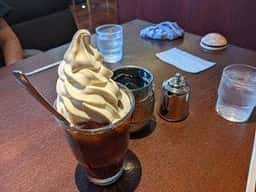 カフェ ヨシノ 豊田前山店