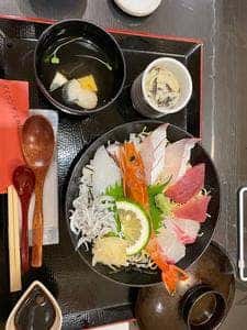 だいにんぐ まめた