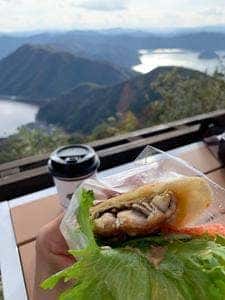 レインボーカフェ