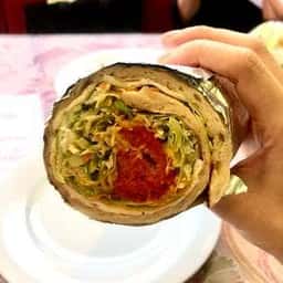 サンローズ 鮫洲試験場前店