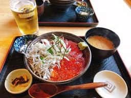 潮風料理 舵屋