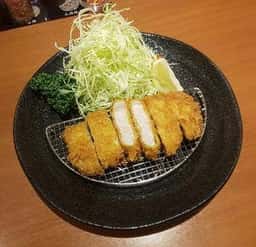 黄金とんかつ 博多もつ鍋 一福来