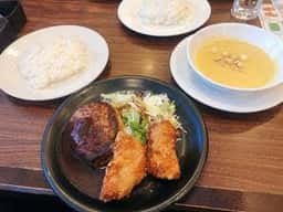 ガスト 日野南平店