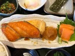 鮭山マス男商店 桜木店