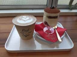 Red stone coffee 白鷺公園店