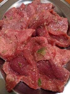焼肉屋 金肉苑