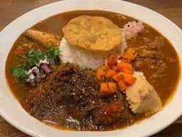 カレー処 琥珀荘