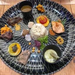 TANK酒場・喫茶