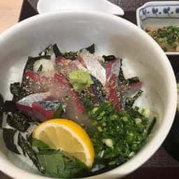 海鮮丼 日の出 博多デイトス店