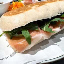 SANDWICH MOMENT
