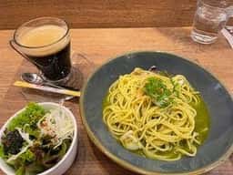 カフェアンドダイニングアリスター