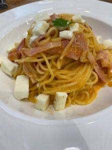 小麦畑の石窯ベーカリー＆食堂 ファールニエンテ